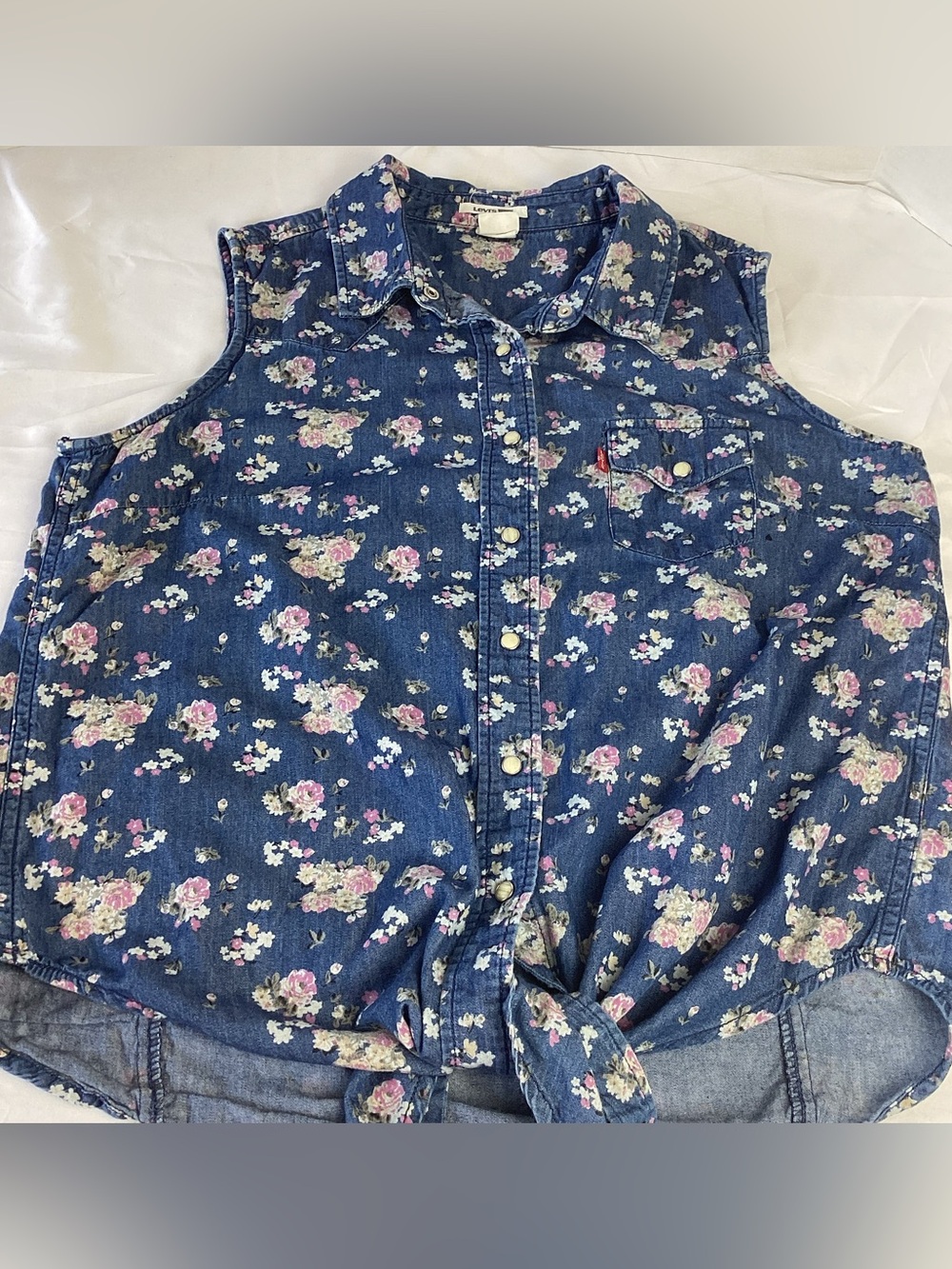 Levi's Sleeveless Floral Tie-Front Denim Top in Blue and Pink